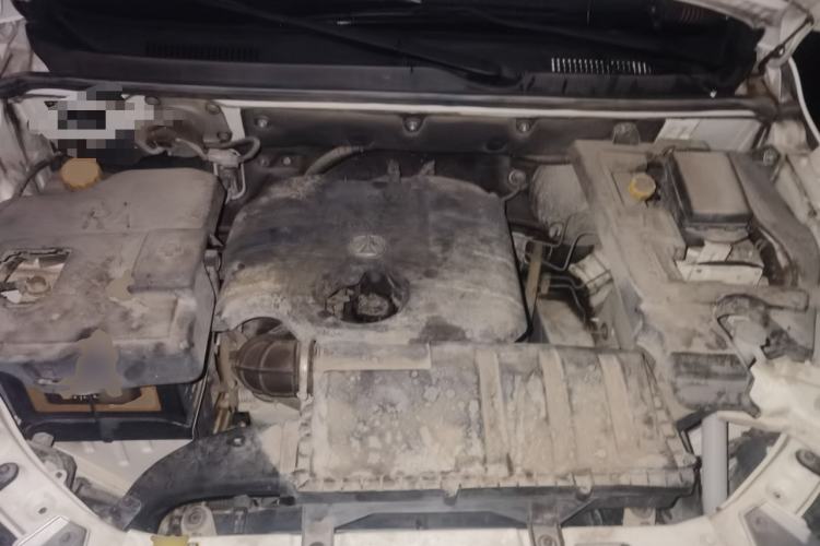 Used BAIC Weiwang M20 2014 1.5L practical type BJ415A Engine Bay