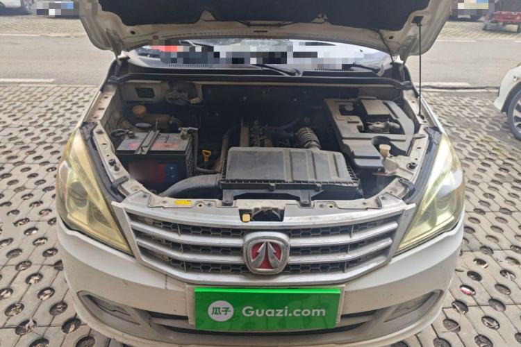 Used BAIC Weiwang M20 2014 1.5L practical type BJ415A Engine Bay