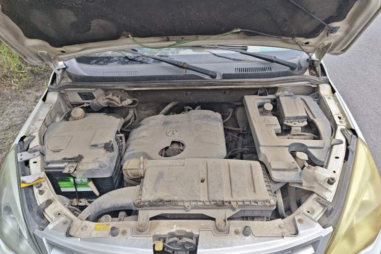 Used BAIC Weiwang M20 2014 1.5L practical type BJ415A Engine Bay