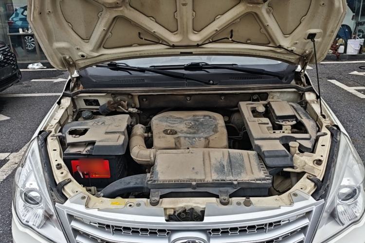 Used BAIC Weiwang M20 2014 1.5L Basic Version DAM15DL Engine Bay