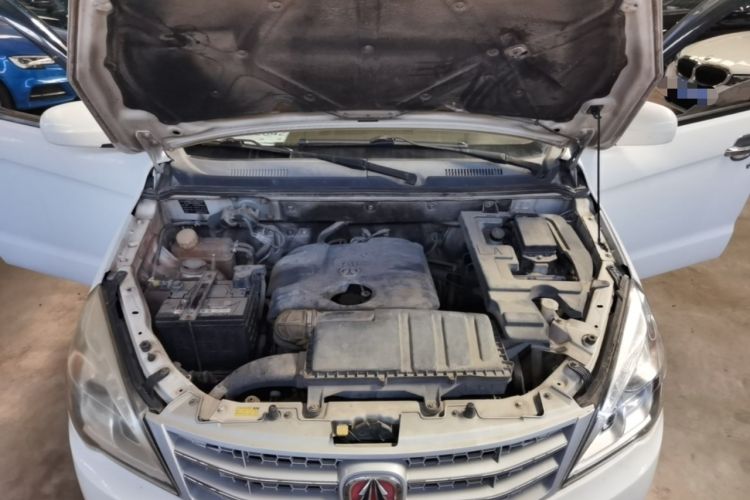 Used BAIC Weiwang M20 2014 1.5L practical type BJ415A Engine Bay