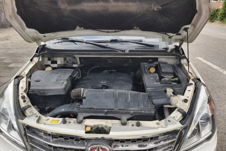 Used BAIC Weiwang M20 2014 1.5L practical type BJ415A Engine Bay