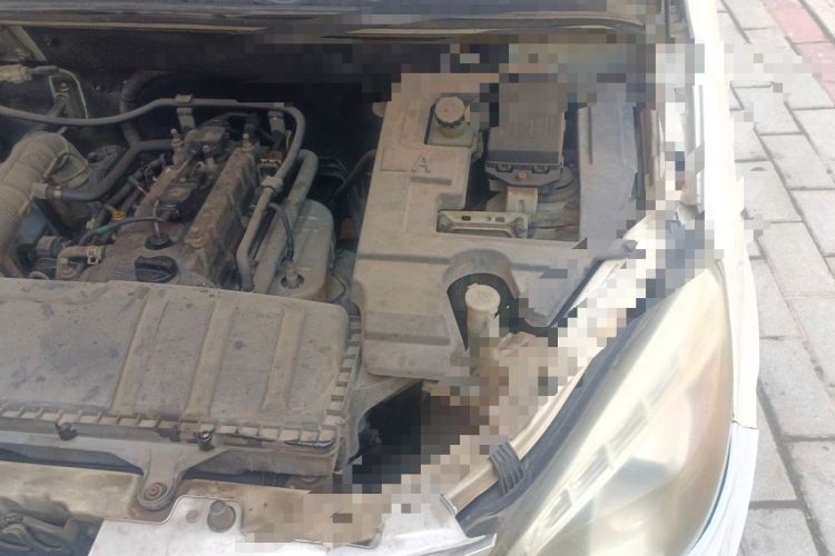 Used BAIC Weiwang M20 2014 1.5L Basic Version DAM15DL Engine Bay Left