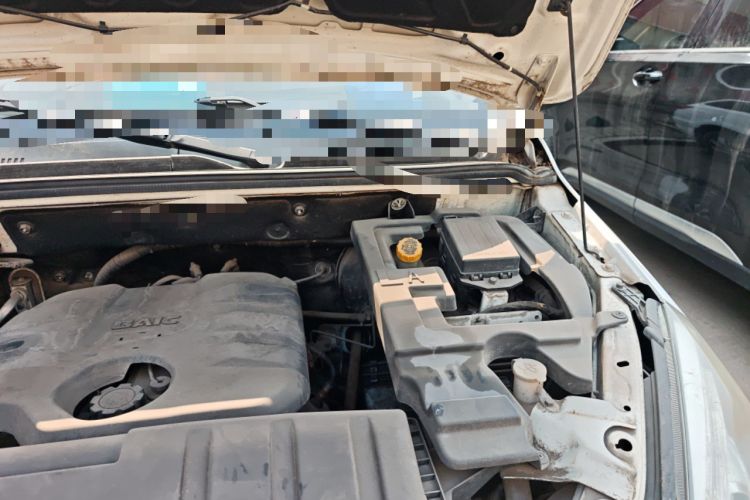 Used BAIC Weiwang M20 2014 1.5L practical type BJ415A Engine Bay Left