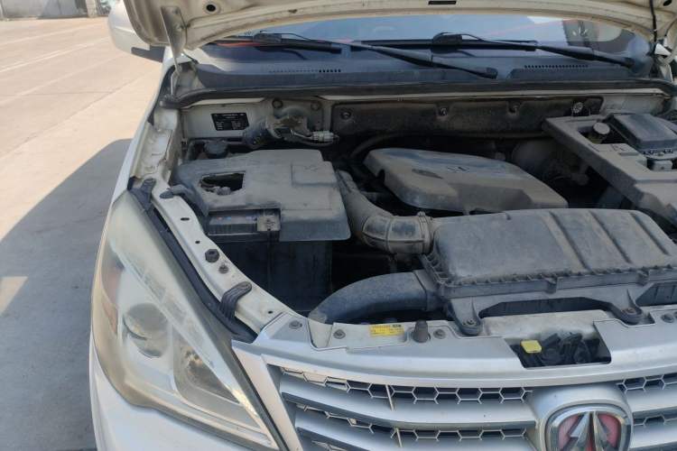 Used BAIC Weiwang M20 2014 1.5L Basic Version BJ415B Engine Bay Right