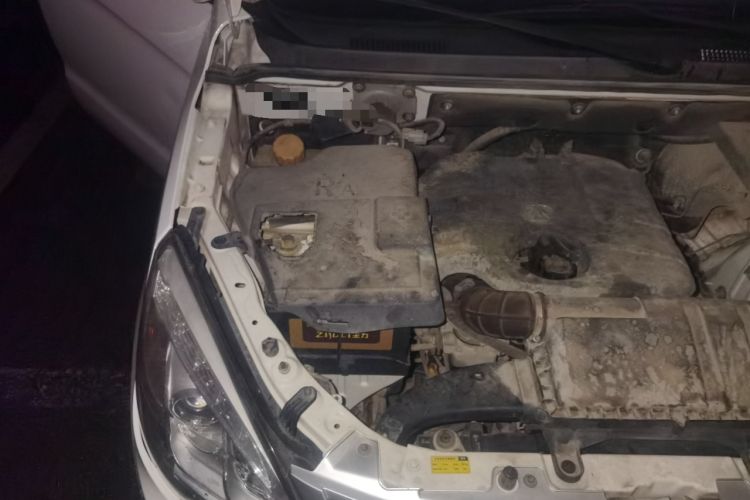 Used BAIC Weiwang M20 2014 1.5L practical type BJ415A Engine Bay Right