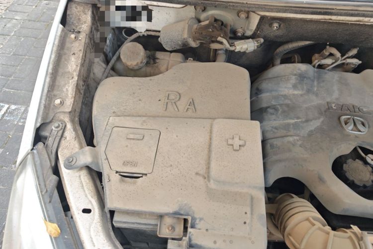 Used BAIC Weiwang M20 2014 1.5L practical type BJ415A Engine Bay Right