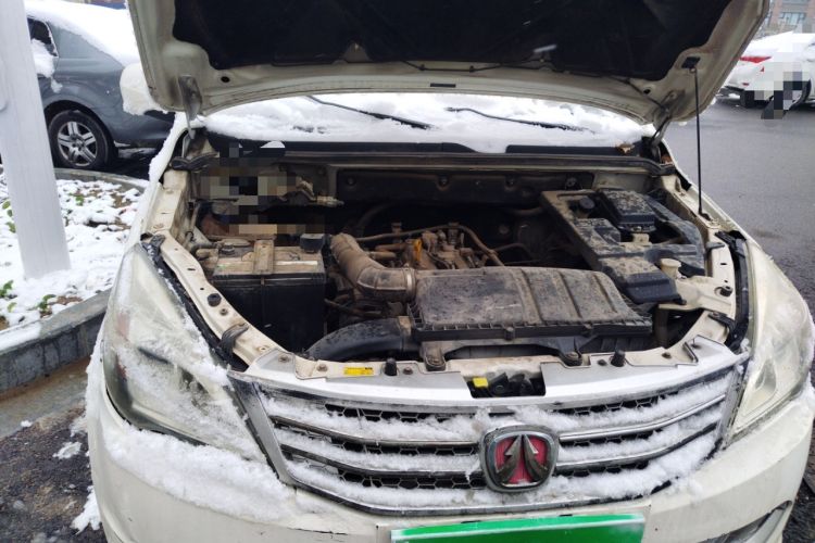 Used BAIC Weiwang M20 2014 1.5L Basic Version DAM15DL Engine Bay Right
