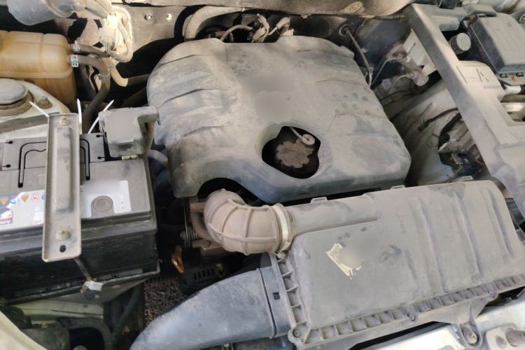 Used BAIC Weiwang M20 2014 1.5L practical type BJ415A Engine Bay