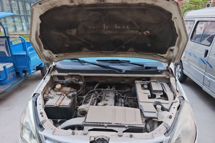Used BAIC Weiwang M20 2014 1.5L practical type BJ415A Engine Bay