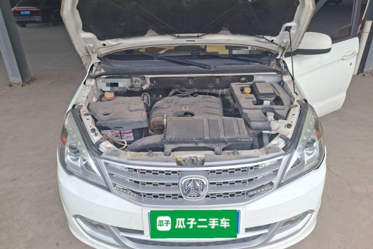 Used BAIC Weiwang M20 2014 1.5L practical type BJ415A Engine Bay