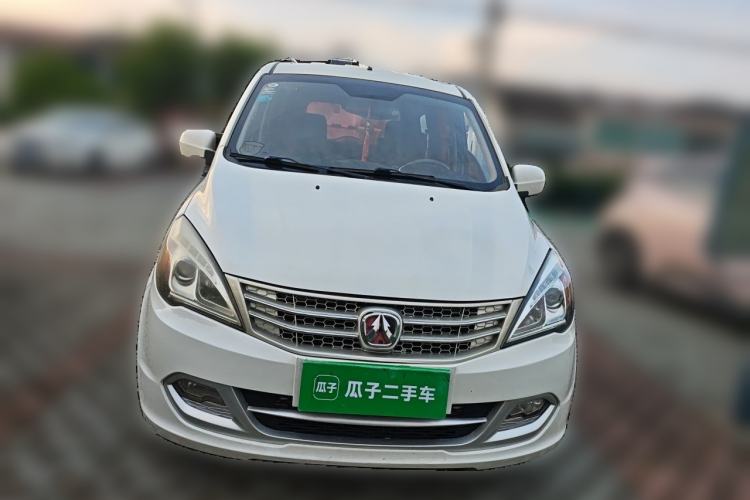 Used BAIC Weiwang M20 2014 1.5L Basic Version DAM15DL Front