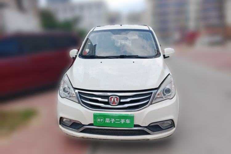 Used BAIC Weiwang M20 2014 1.5L Basic Version DAM15DL Front