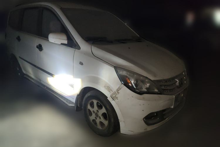 Used BAIC Weiwang M20 2014 1.5L practical type BJ415A Front Right 45 Deg