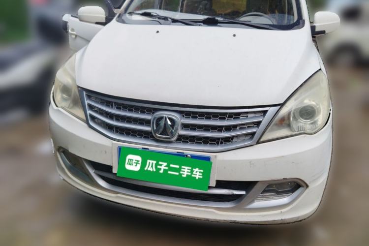 Used BAIC Weiwang M20 2014 1.5L Basic Version DAM15DL Front
