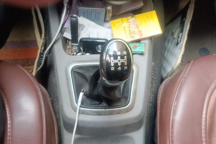Used BAIC Weiwang M20 2014 1.5L Basic Version DAM15DL Gear Lever