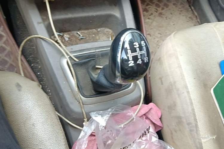 Used BAIC Weiwang M20 2014 1.5L Comfort Version BJ415B Gear Lever