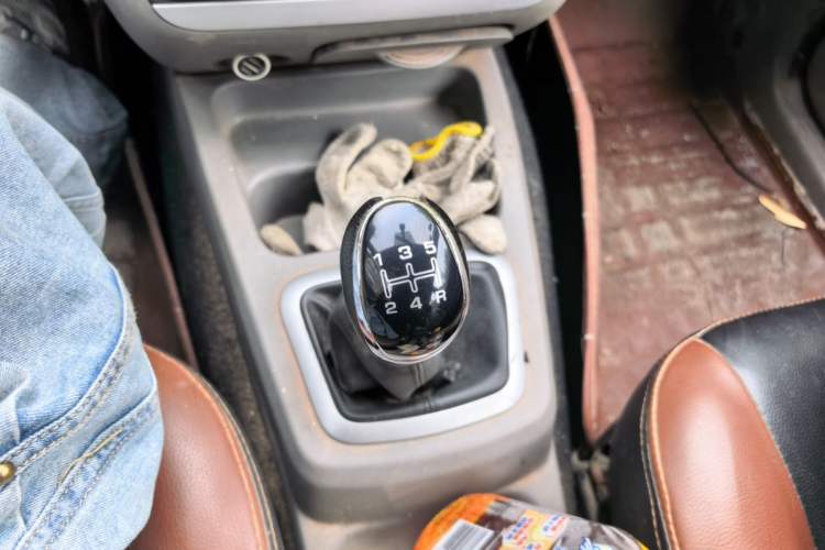 Used BAIC Weiwang M20 2014 1.5L Basic Version BJ415B Gear Lever