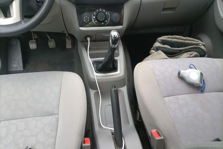 Used BAIC Weiwang M20 2014 1.5L Basic Version DAM15DL Gear Lever