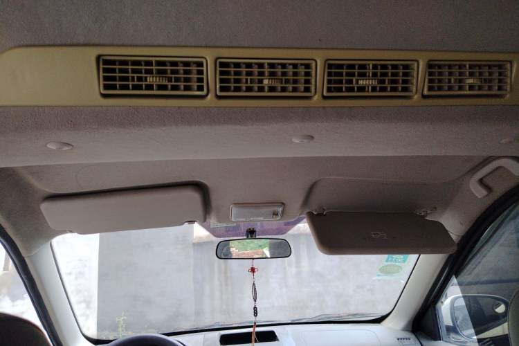 Used BAIC Weiwang M20 2014 1.5L practical type BJ415A Headliner