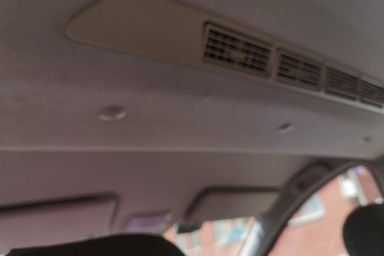 Used BAIC Weiwang M20 2014 1.5L Basic Version DAM15DL Headliner