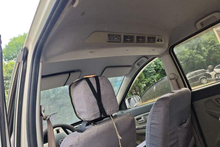 Used BAIC Weiwang M20 2014 1.5L Comfort version DAM15DL Headliner