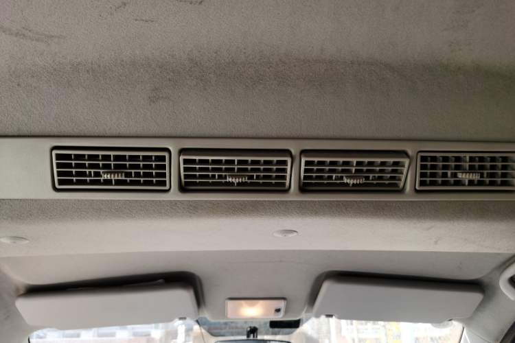 Used BAIC Weiwang M20 2014 1.5L practical type BJ415A Headliner