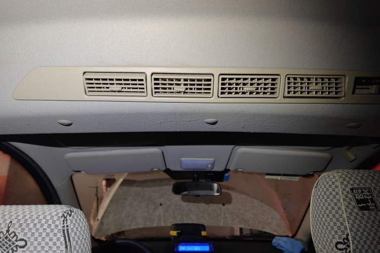 Used BAIC Weiwang M20 2014 1.5L Basic Version DAM15DL Headliner