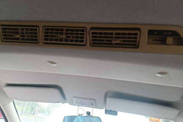 Used BAIC Weiwang M20 2014 1.5L Comfort Version BJ415B Headliner