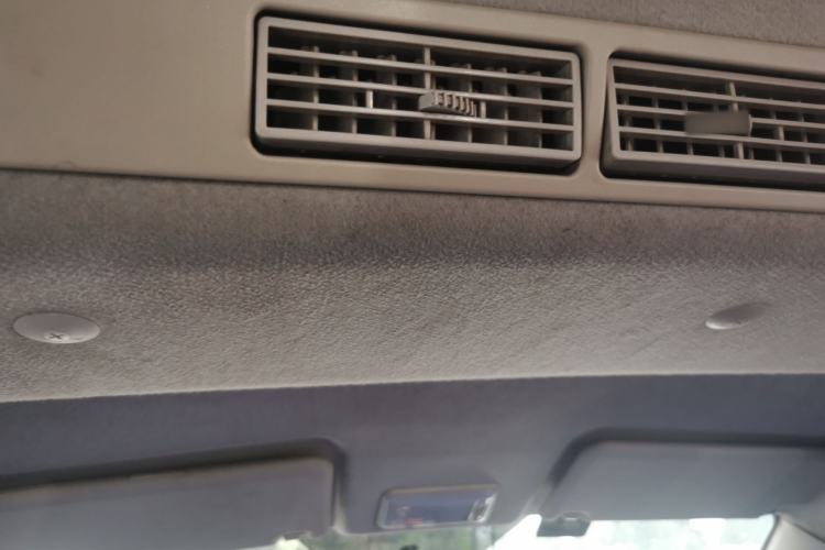 Used BAIC Weiwang M20 2014 1.5L Basic Version DAM15DL Headliner