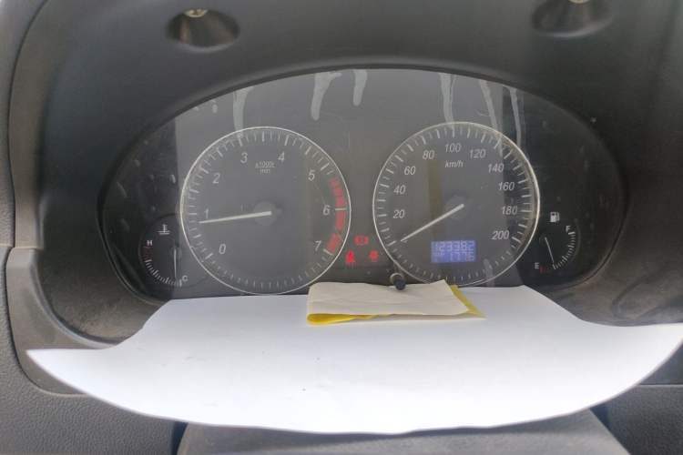 Used BAIC Weiwang M20 2014 1.5L Basic Version BJ415B Instrument Cluster