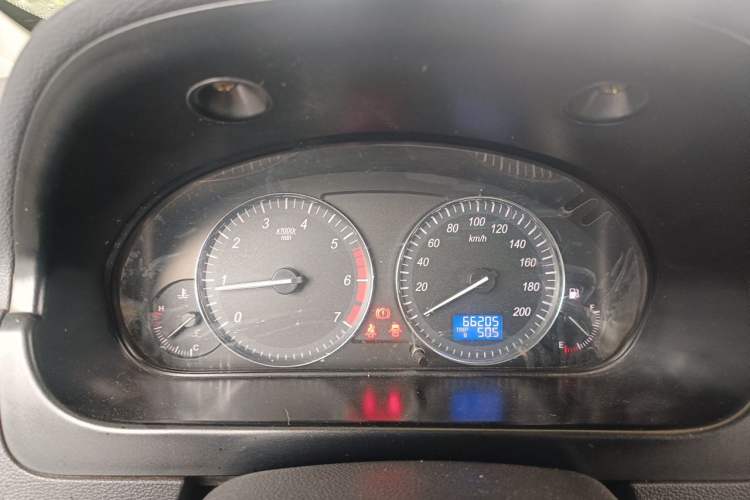 Used BAIC Weiwang M20 2014 1.5L Comfort Version BJ415B Instrument Cluster