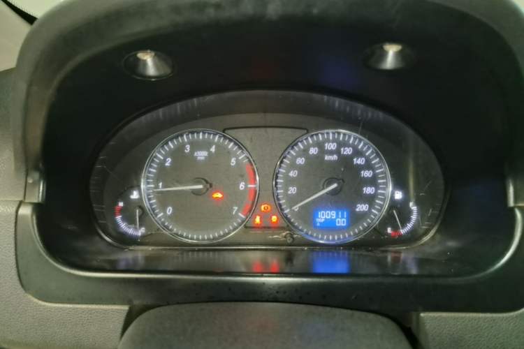 Used BAIC Weiwang M20 2014 1.5L practical type BJ415A Instrument Cluster