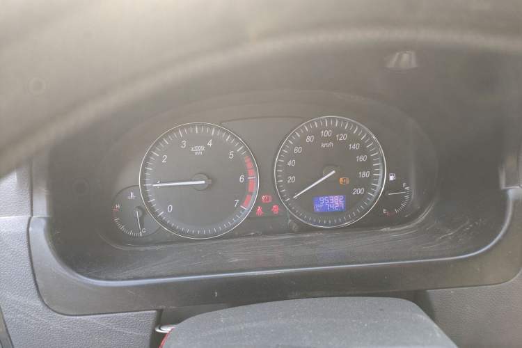 Used BAIC Weiwang M20 2014 1.5L Comfort Version BJ415B Instrument Cluster