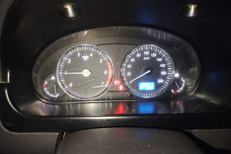 Used BAIC Weiwang M20 2014 1.5L practical type BJ415A Instrument Cluster