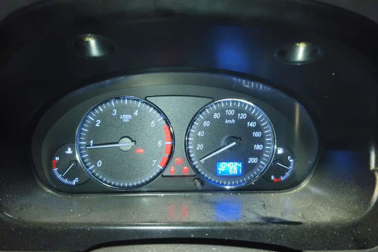 Used BAIC Weiwang M20 2014 1.5L practical type BJ415A Instrument Cluster