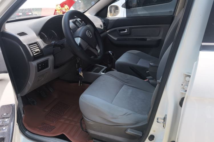 Used BAIC Weiwang M20 2014 1.5L practical type BJ415A Interior 2