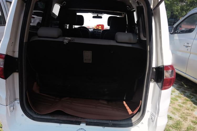 Used BAIC Weiwang M20 2014 1.5L practical type BJ415A Interior 4