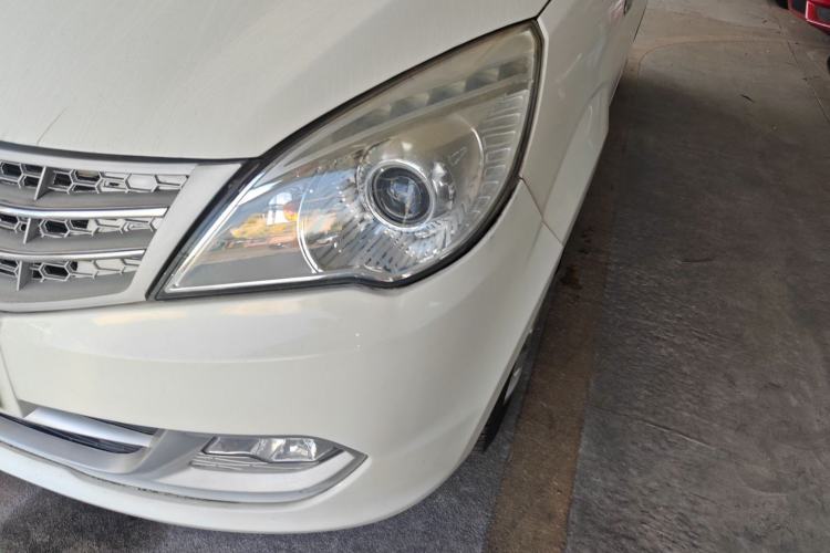 Used BAIC Weiwang M20 2014 1.5L Basic Version DAM15DL Left Front Headlight