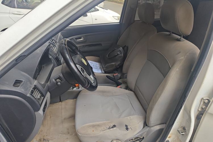 Used BAIC Weiwang M20 2014 1.5L practical type BJ415A Left Front Seat