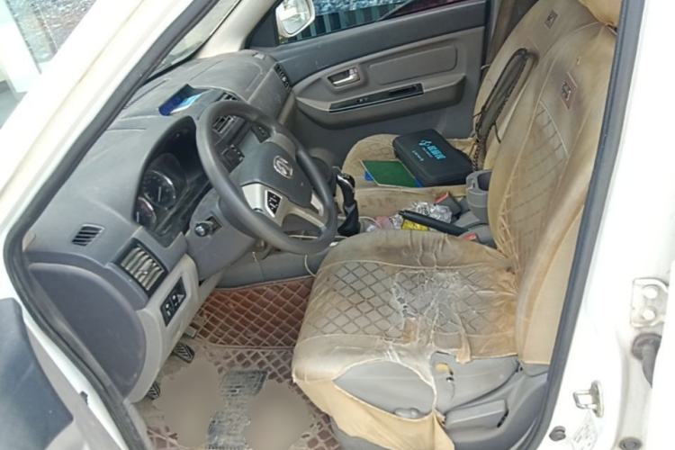Used BAIC Weiwang M20 2014 1.5L Comfort Version BJ415B Left Front Seat