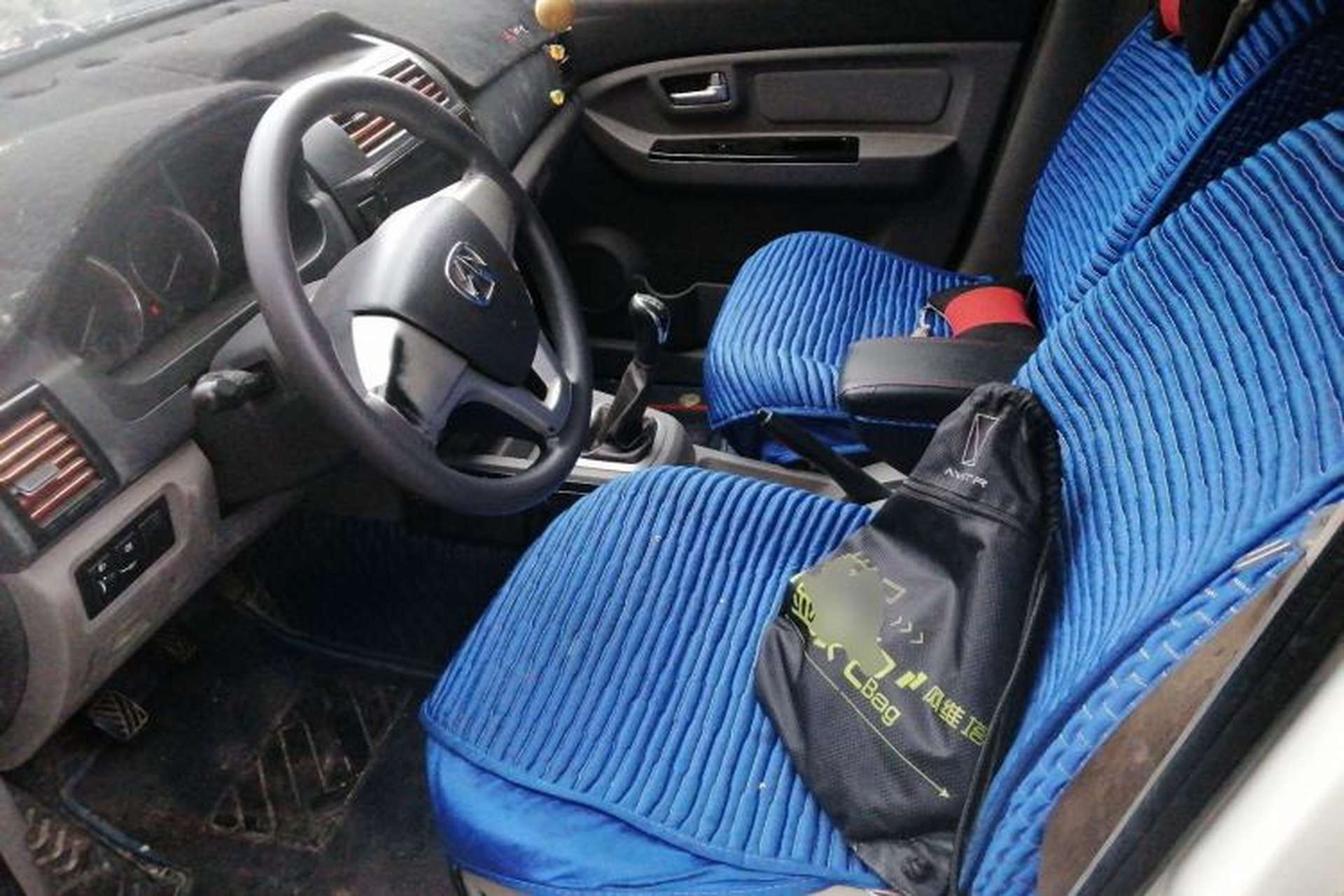 Used BAIC Weiwang M20 2014 1.5L Basic Version DAM15DL Left Front Seat