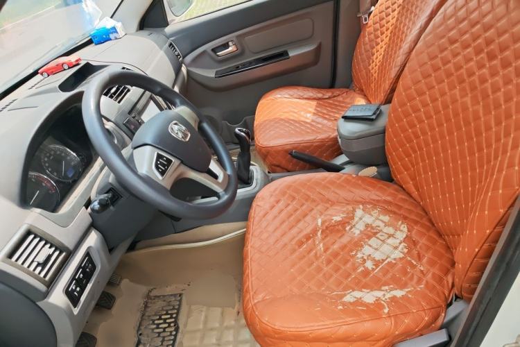 Used BAIC Weiwang M20 2014 1.5L Comfort Version BJ415B Left Front Seat