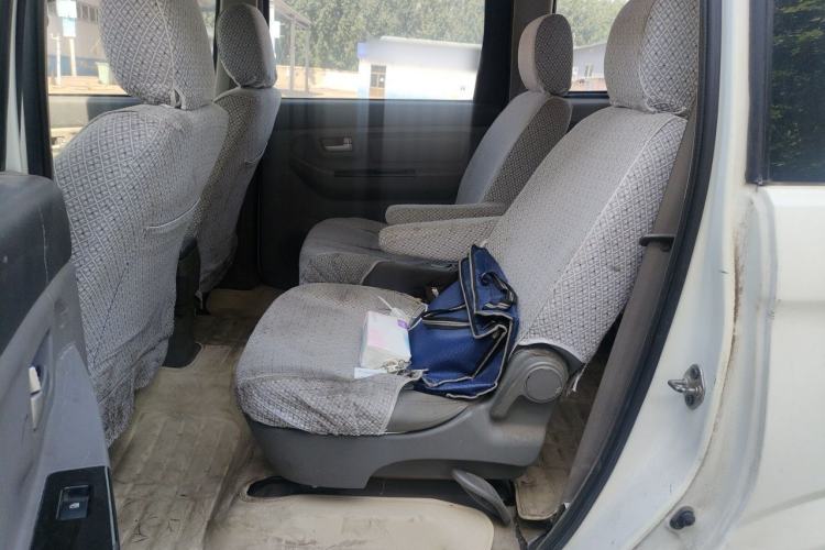 Used BAIC Weiwang M20 2014 1.5L Basic Version BJ415B Left Rear Seat