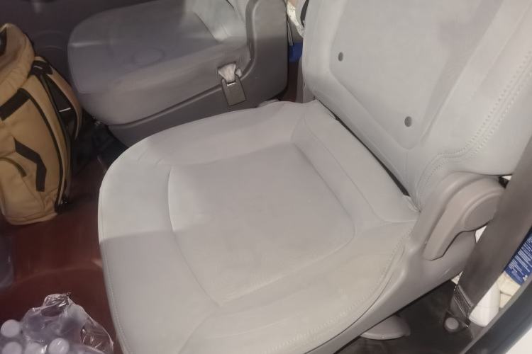 Used BAIC Weiwang M20 2014 1.5L practical type BJ415A Left Rear Seat