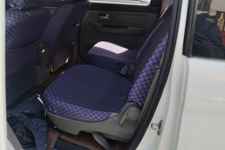Used BAIC Weiwang M20 2014 1.5L Basic Version DAM15DL Left Rear Seat