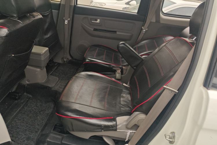 Used BAIC Weiwang M20 2014 1.5L practical type BJ415A Left Rear Seat