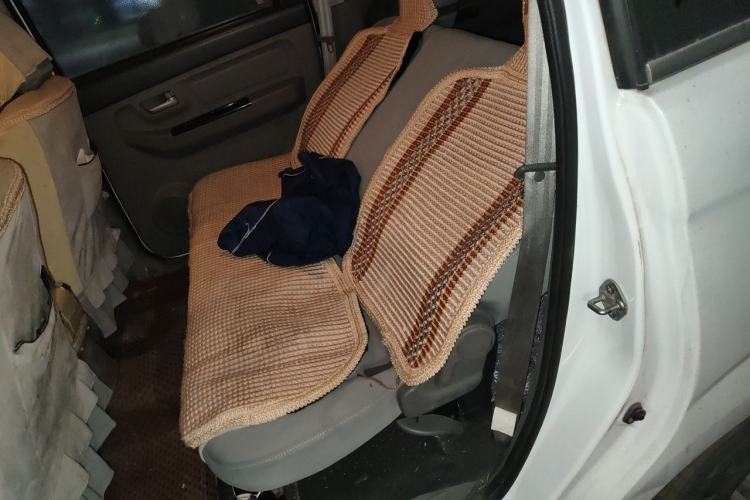Used BAIC Weiwang M20 2014 1.5L practical type BJ415A Left Rear Seat