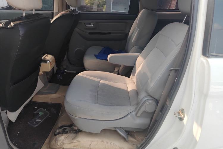 Used BAIC Weiwang M20 2014 1.5L practical type BJ415A Left Rear Seat