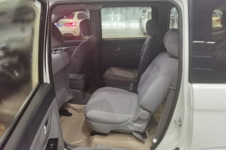 Used BAIC Weiwang M20 2014 1.5L practical type BJ415A Left Rear Seat